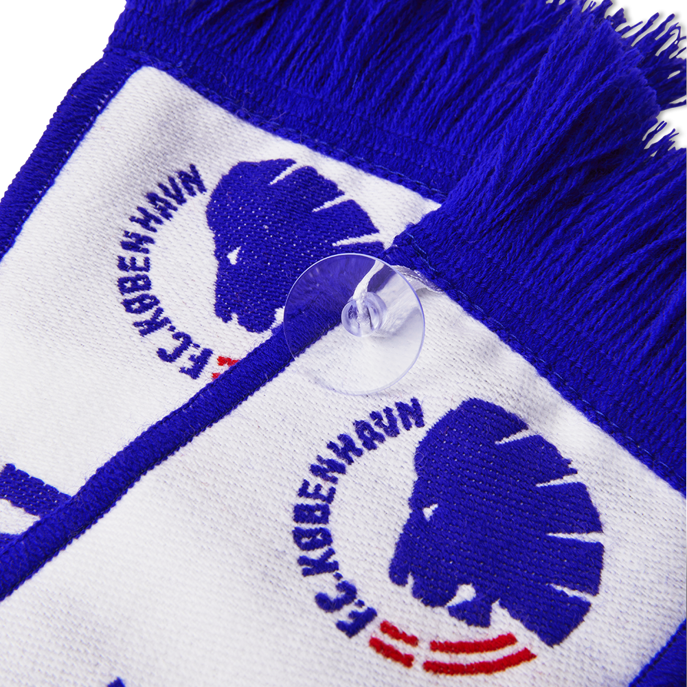 Scarf suction cup
